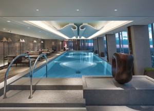 Shangri-La Hotel, At The Shard, London_Sky pool