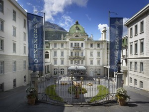 02_Grand_Hotel_Kronenhof_Au·en_Eingang