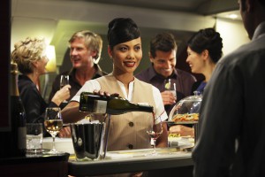 Emirates A380 Bord-Lounge_Credit Emirates