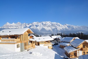 10-Almdorf Reiteralm mit Dachstein