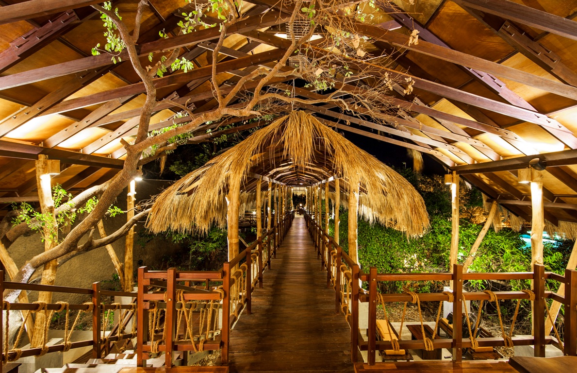 uga-jungle-beach-elevated-walkways_www